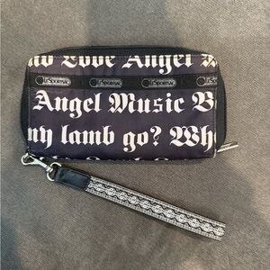 💎 Vintage L.A.M.B. Black and White Wristlet Wallet